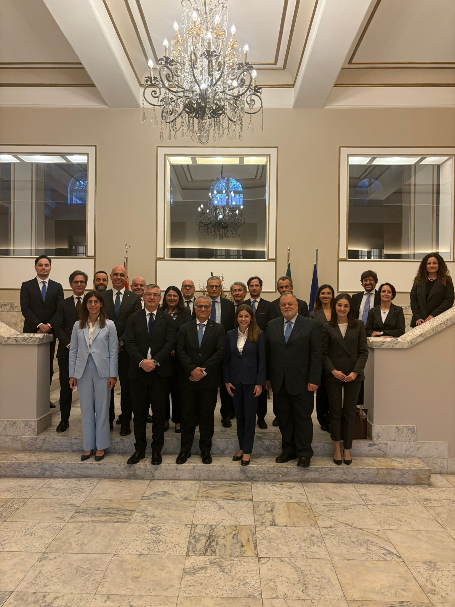 Foto riunione Sistema Paese